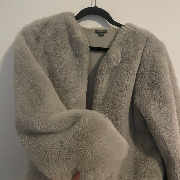 Wild Fable Gray Faux Fur Teddy Coat - Picture 2 of 4